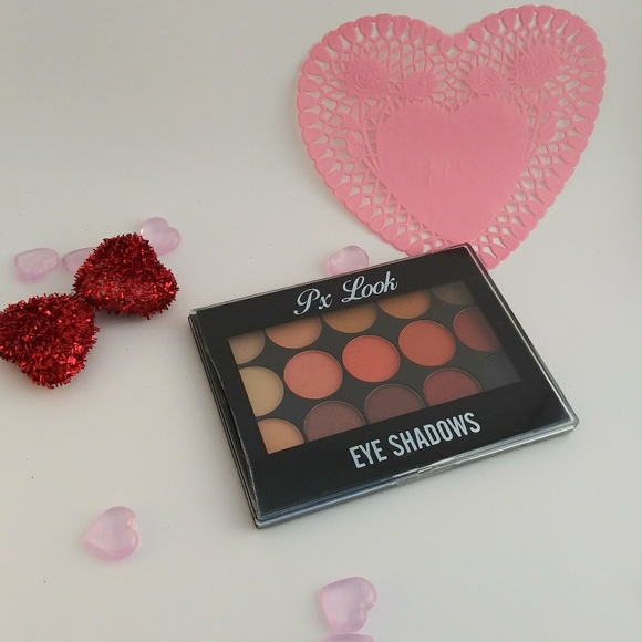 12 color Px Look eyeshadow Palette - Picture 3 of 3